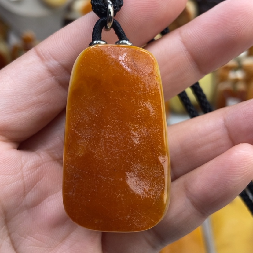 【闪购商品】琥珀颈饰未镶嵌
