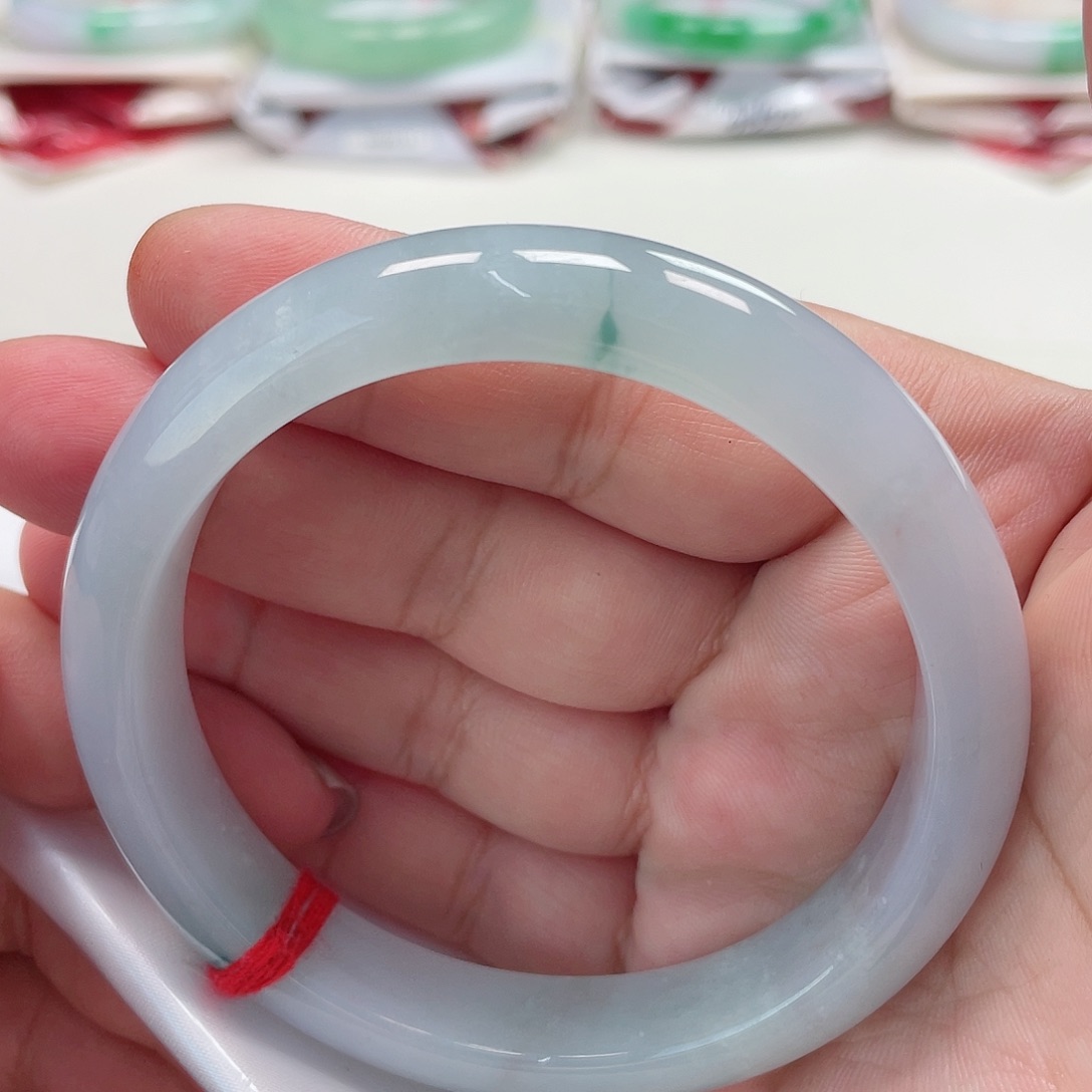 翡翠未镶嵌手镯缅甸翡翠手镯61圈