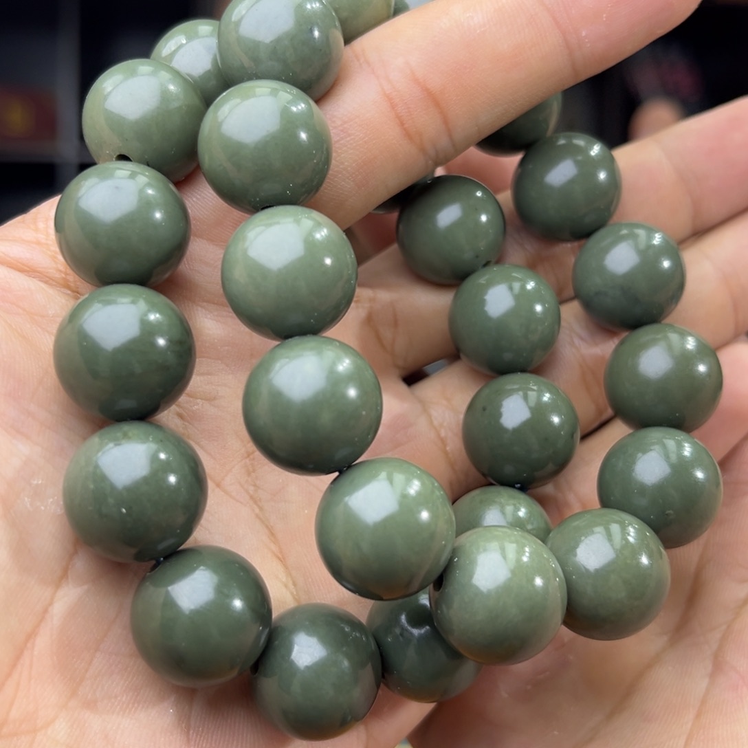 和田玉手串未镶嵌纯天然新疆沙枣青豆青16多样性发其一