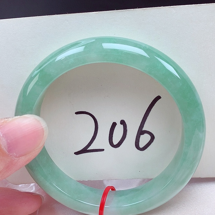 翡翠未镶嵌手镯翡翠