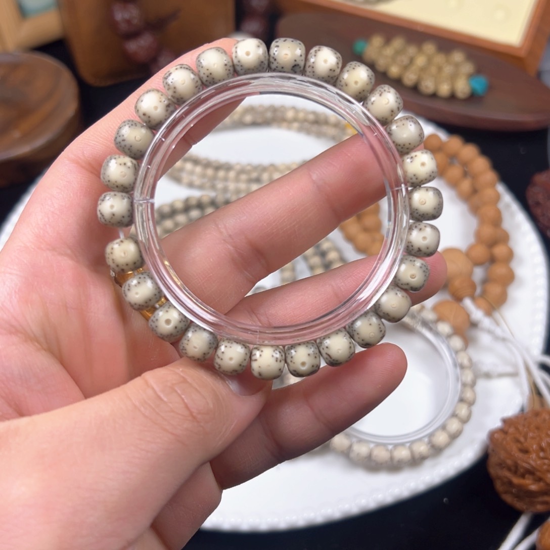 星月菩提吊坠星月菩提