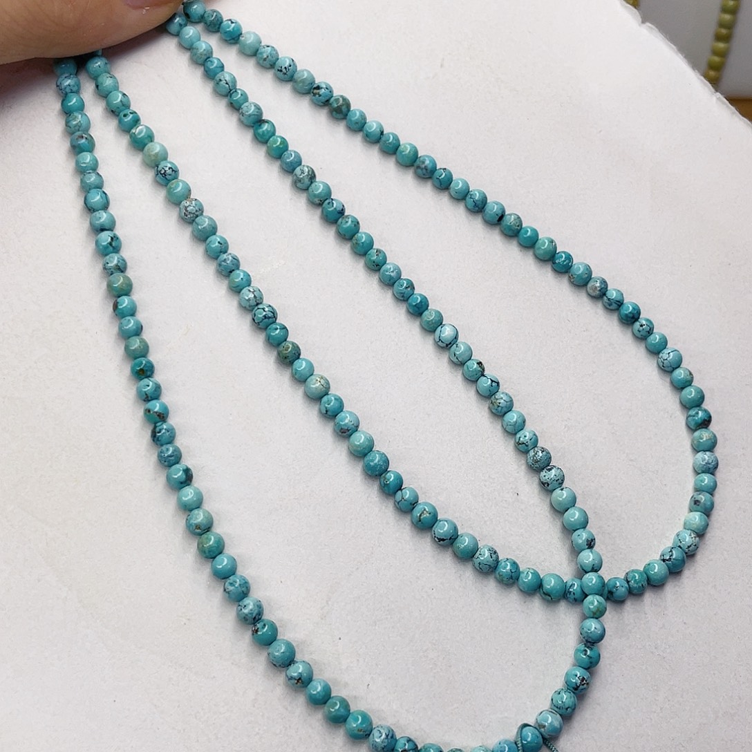 绿松石未镶嵌颈饰