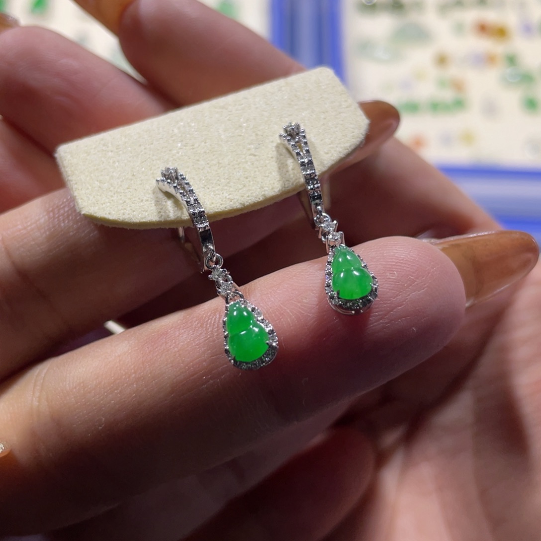 翡翠颈饰18K金镶嵌耳环