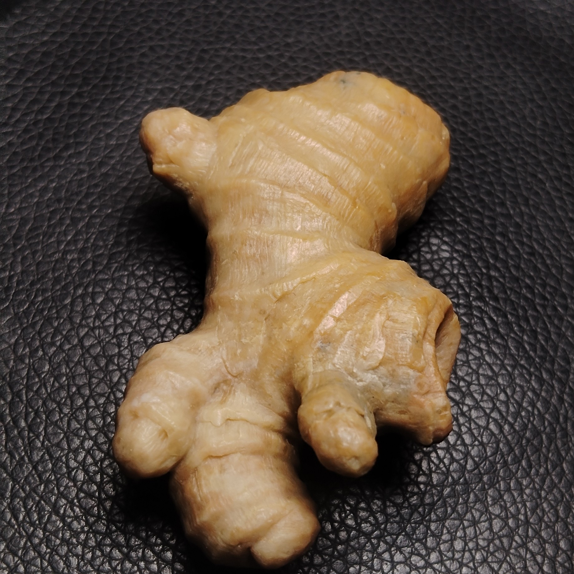 《手握江山》作品售卖，石雕生姜手把件