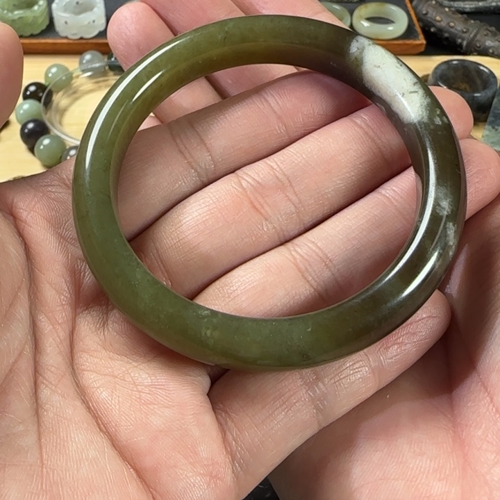 和田玉未镶嵌颈饰56.5青