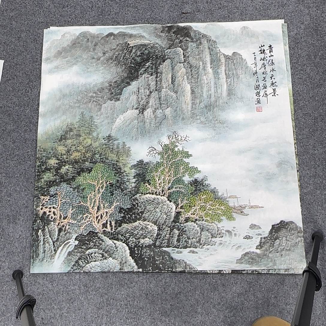 国画68*68纯手绘何润杰