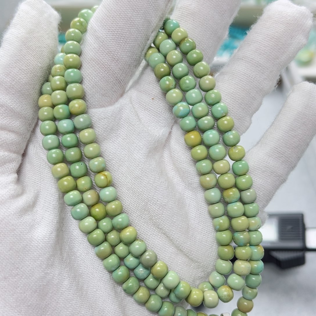 绿松石绿松石未镶嵌