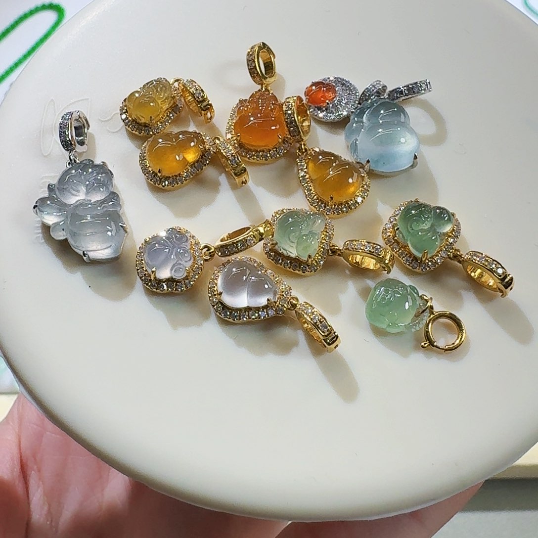 翡翠颈饰18K金镶嵌小滴流展示图，多样性发其一，勿拍