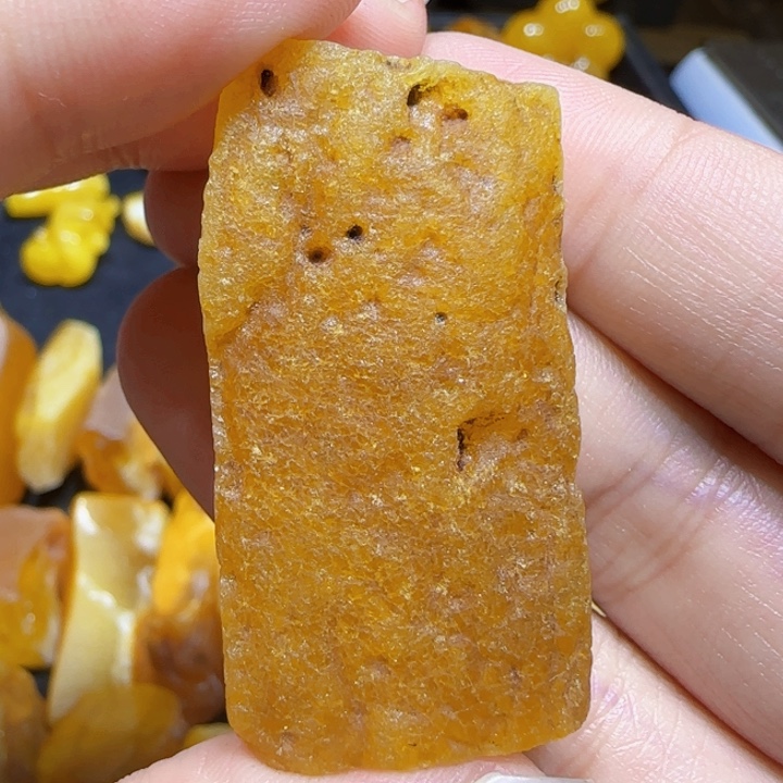 定制琥珀未镶嵌蜜蜡