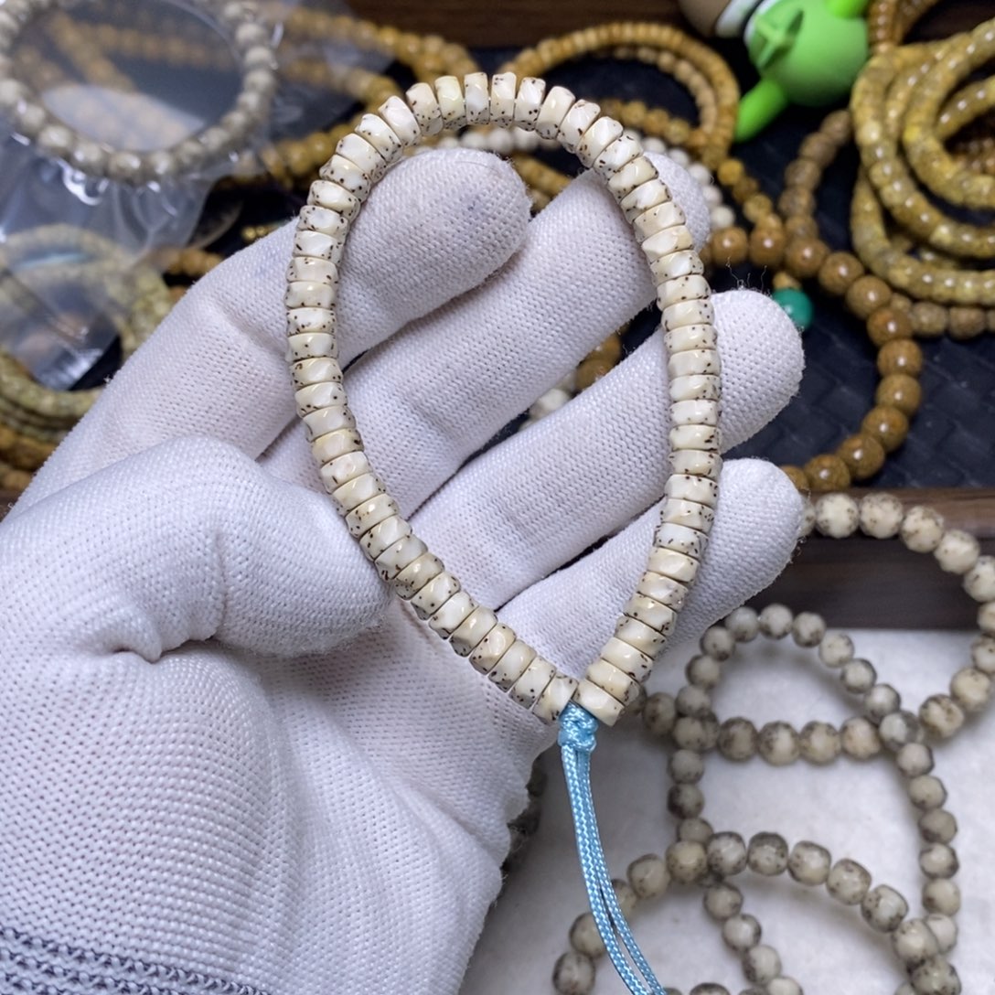 星月菩提吊坠半壁留白无相药片手持3*7