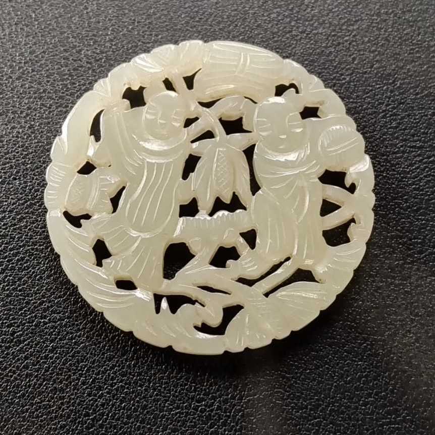 YT0115FVV012 和合二仙玉佩