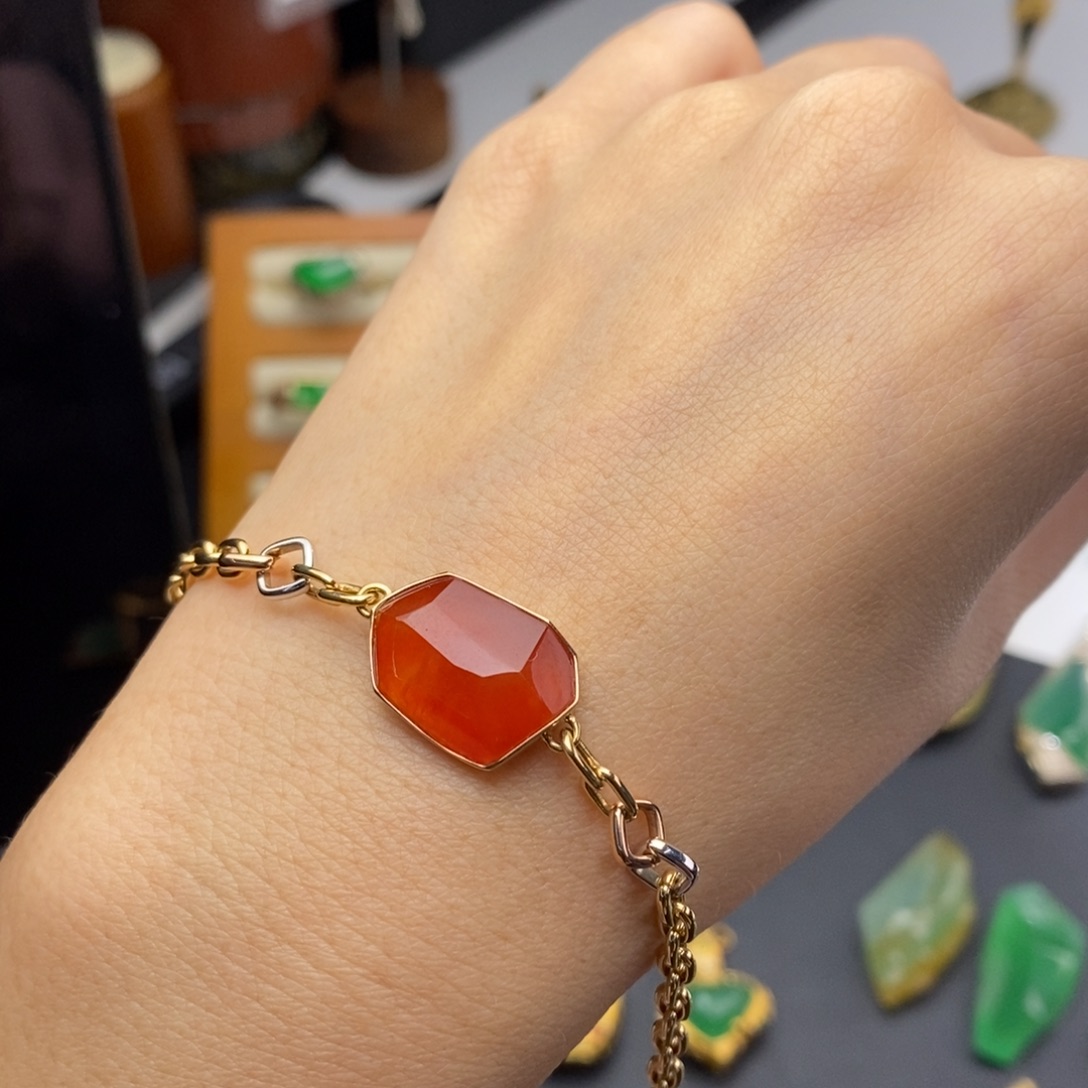 定制翡翠18K金镶嵌     红翡手链