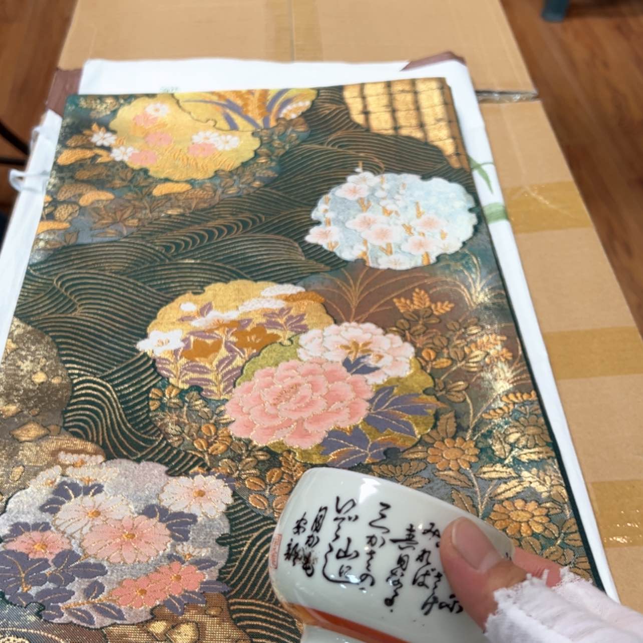 【闪购商品】朵*陶瓷马克杯带盖勺