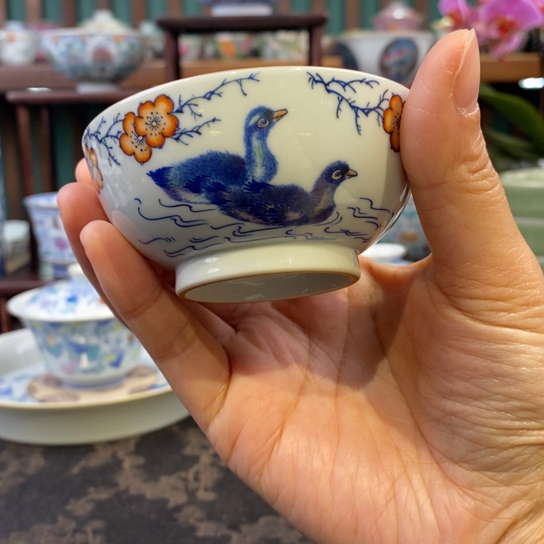 手工陶瓷柴胎斗彩鸭子杯