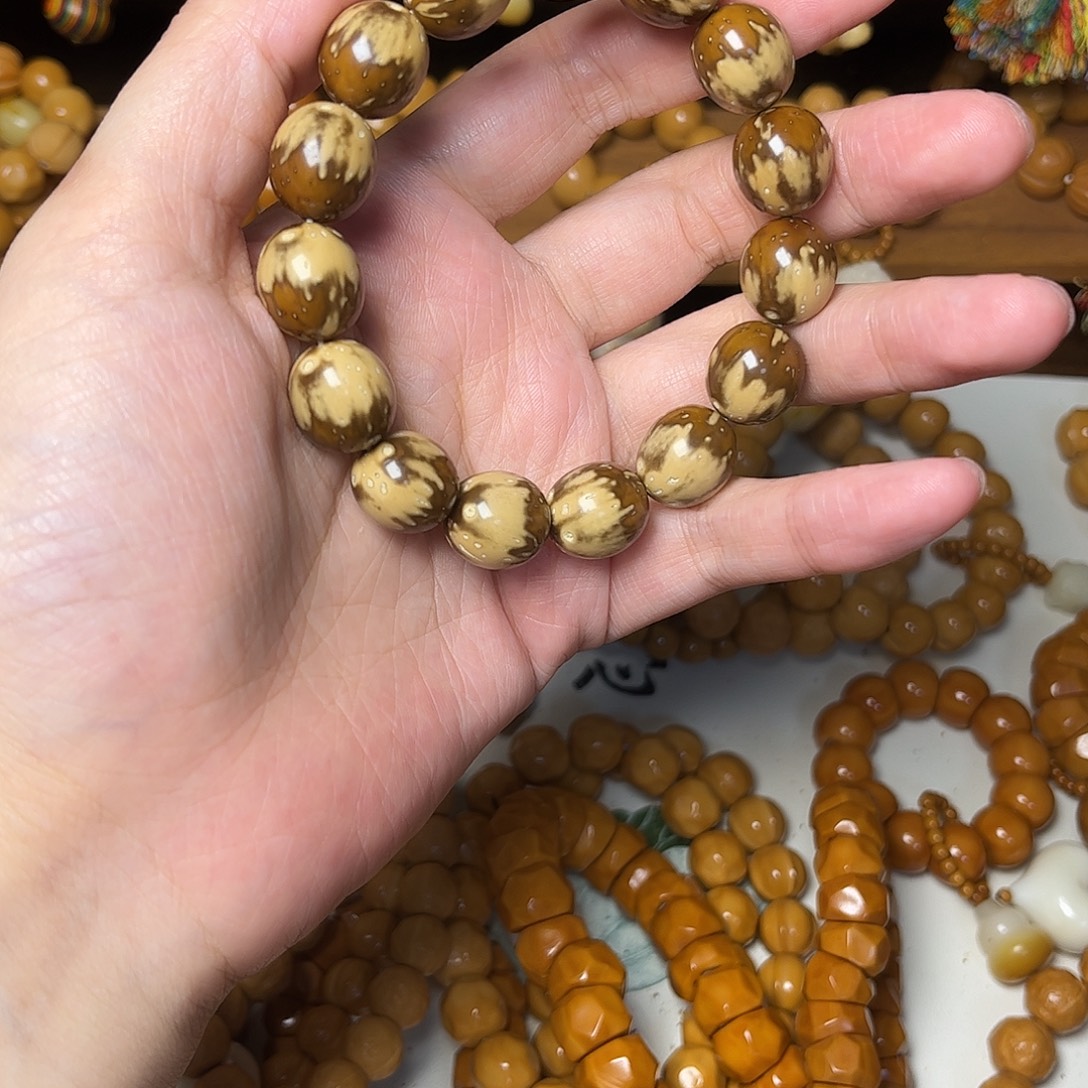 木质非金属天然紫金鼠