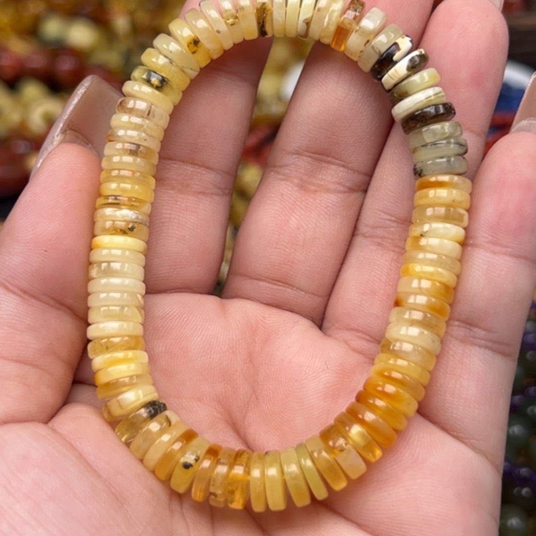 未镶嵌琥珀手链多样性