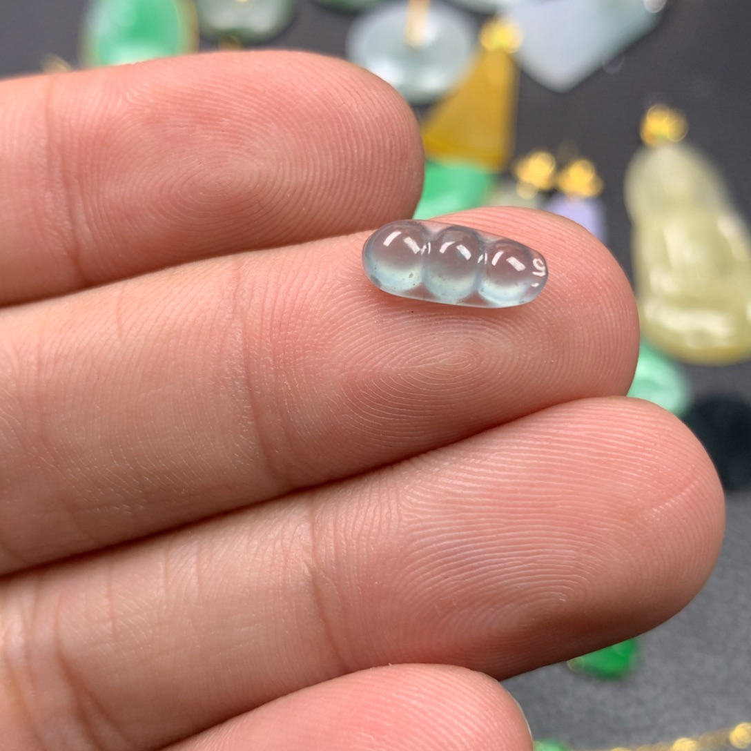 【闪购商品】颈饰未镶嵌翡翠翡翠