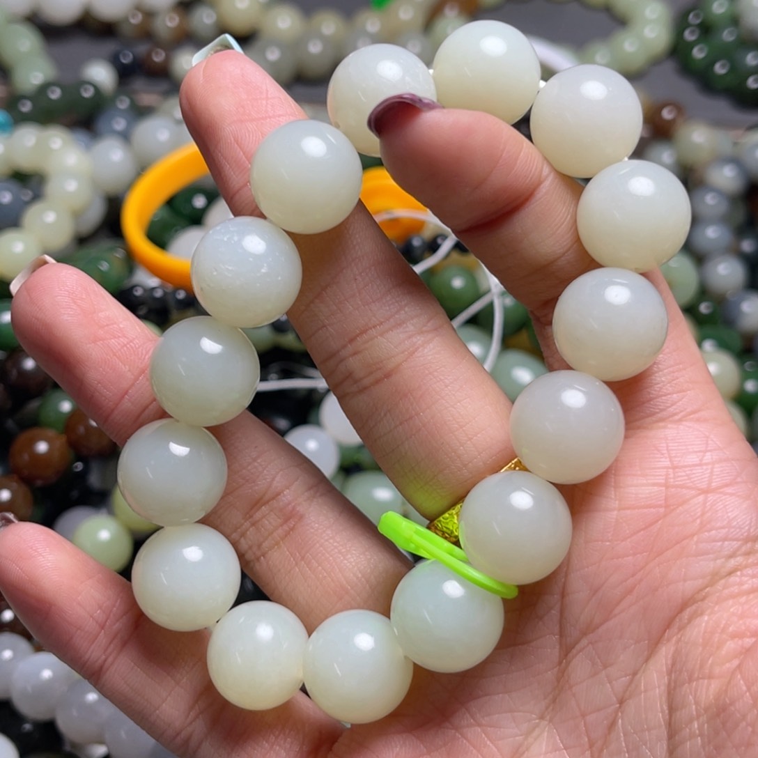 和田玉手链未镶嵌