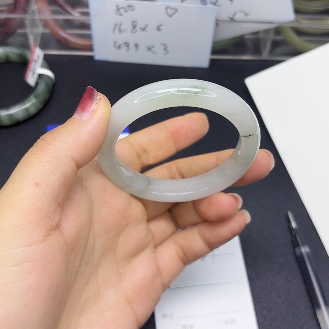 石英质玉未镶嵌手镯27/5152