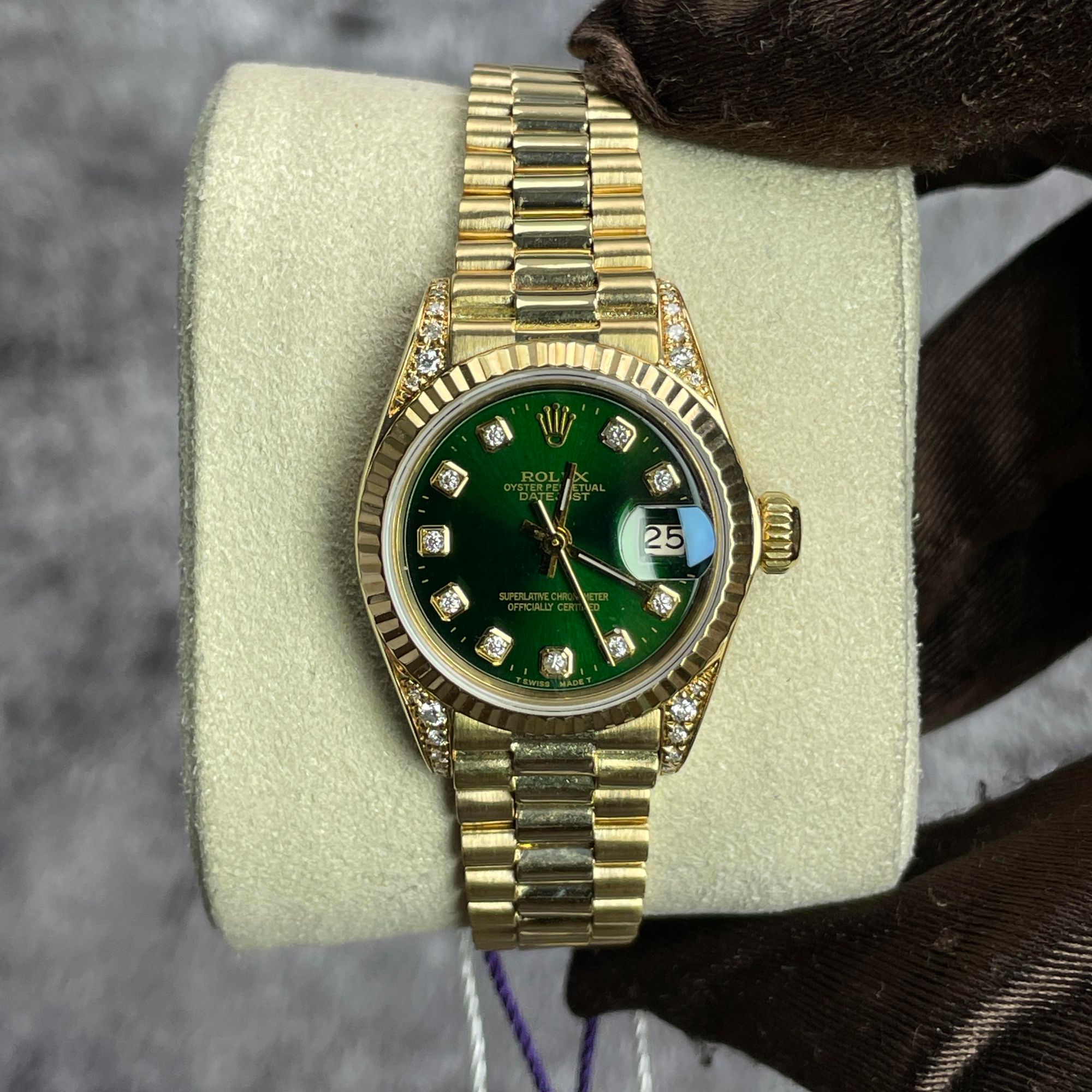 99新 Rolex/劳力士 日志/自动机械/金劳绿盘/26表径/A1496
