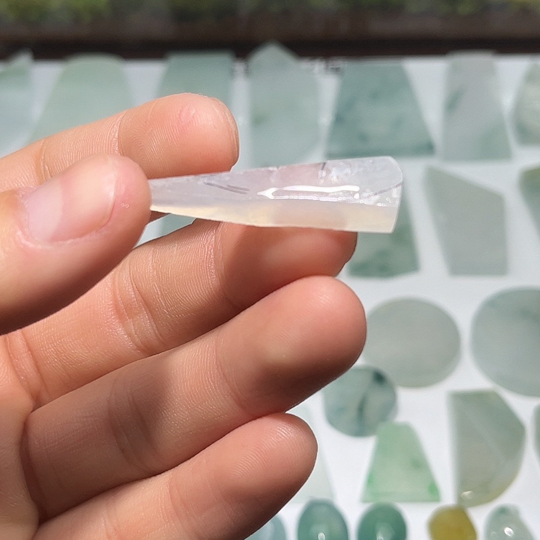 翡翠未镶嵌颈饰5788