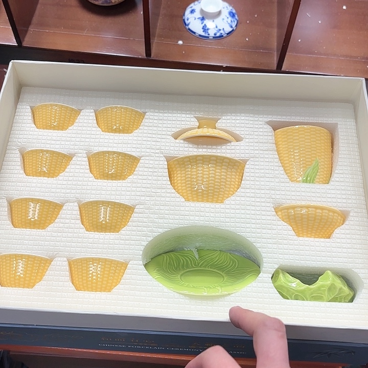 孤品茶具套装等，         