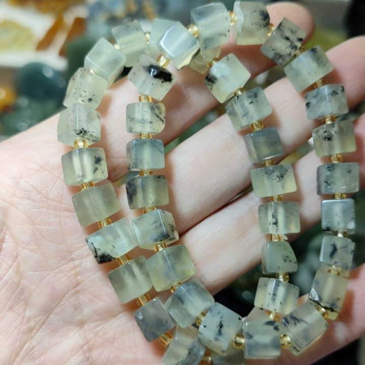 墨***.岫玉未镶嵌手串手串