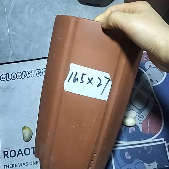 紫砂红泥抽角一个六方