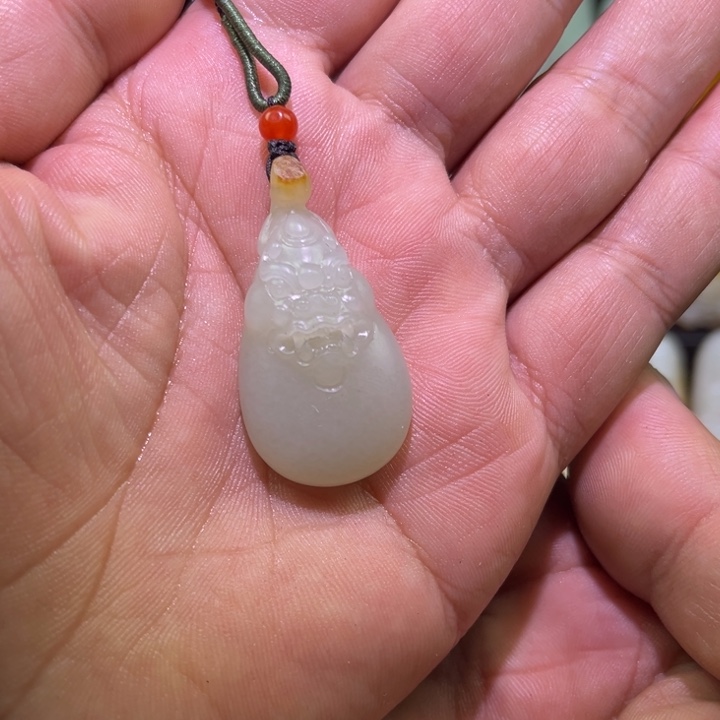 和田玉未镶嵌吊坠(不含链)