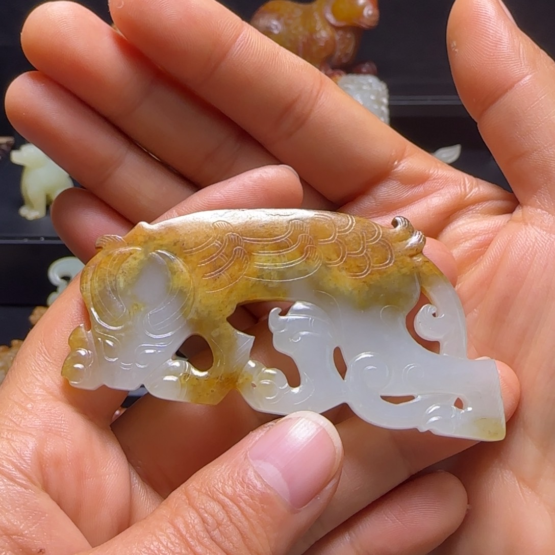 和田玉颈饰未镶嵌