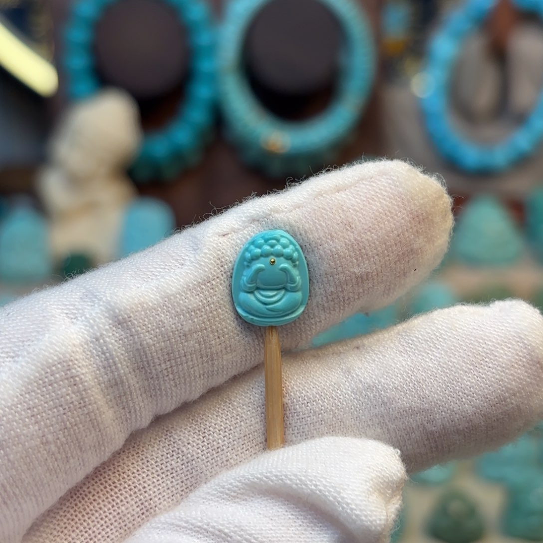 绿松石配饰未镶嵌