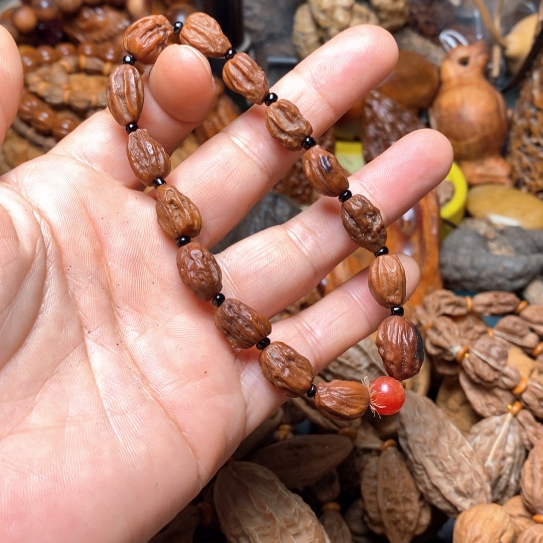 文玩核桃吊坠瑕疵24