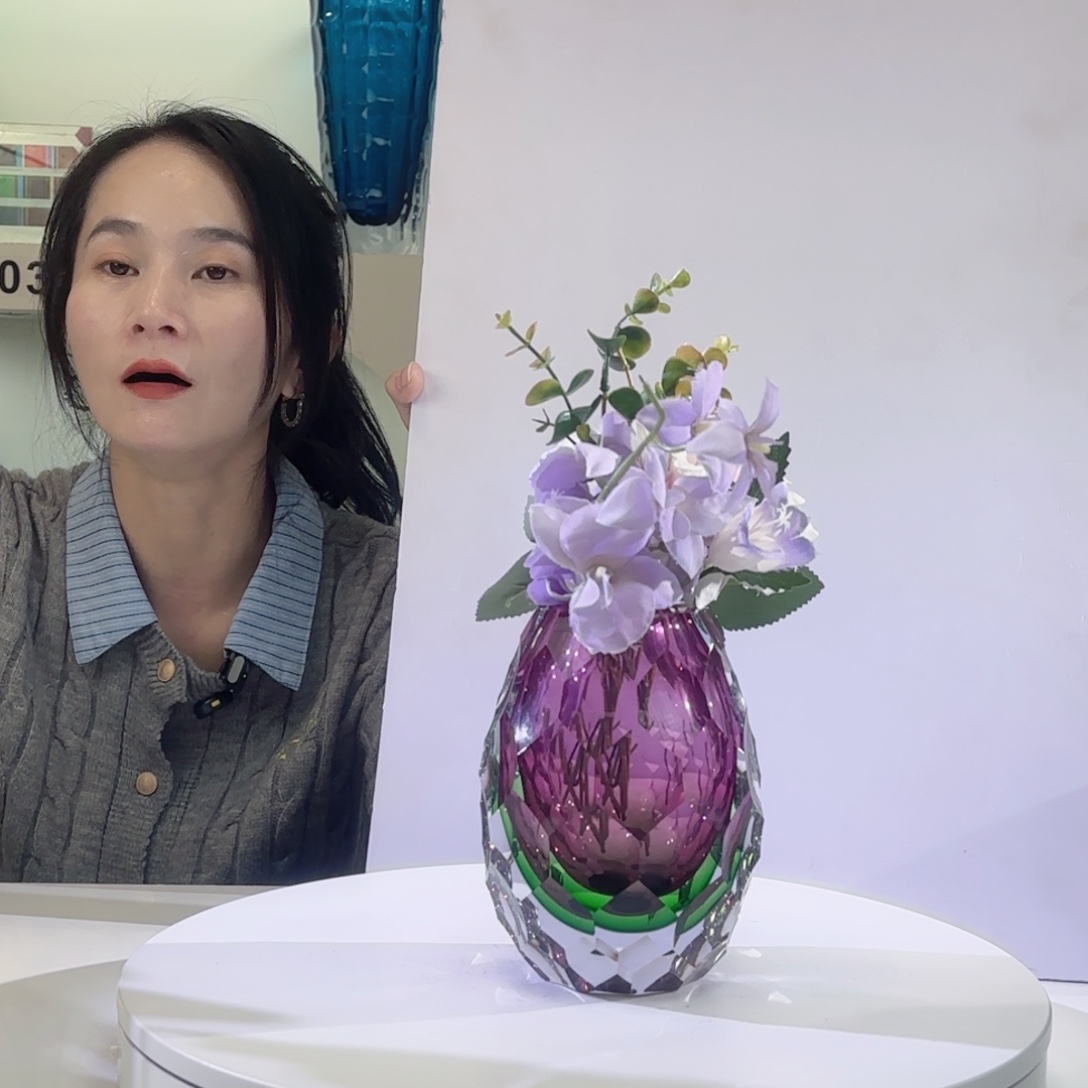 月***儿金红祖母绿色花器