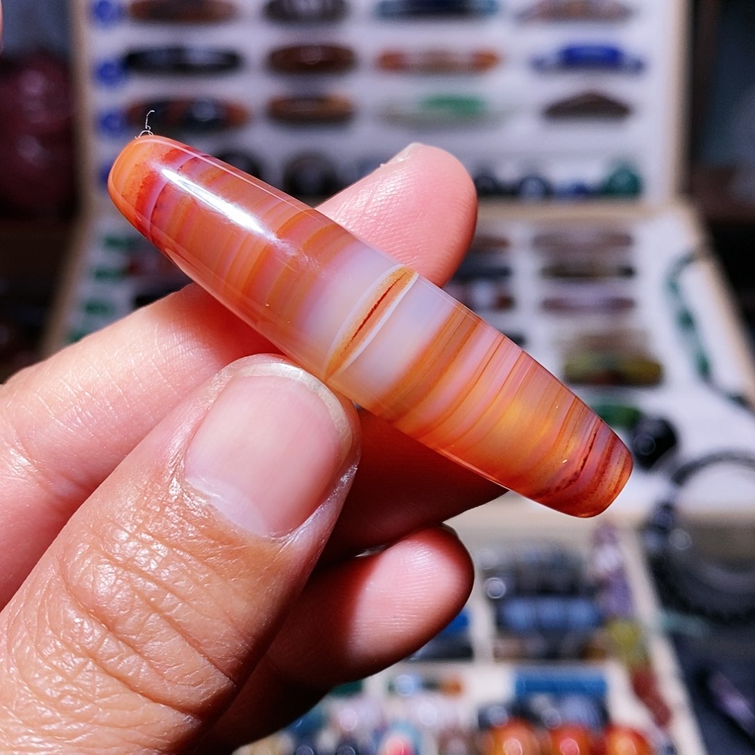 玛瑙吊坠未镶嵌…