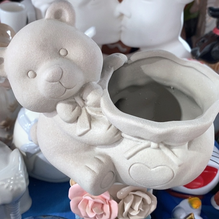 摆件陶瓷树脂材料