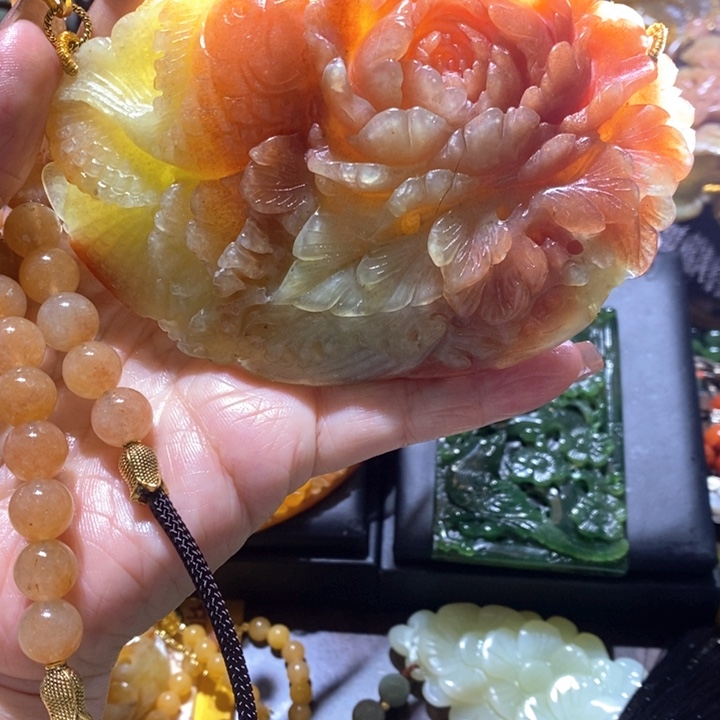 岫玉未镶嵌毛衣链