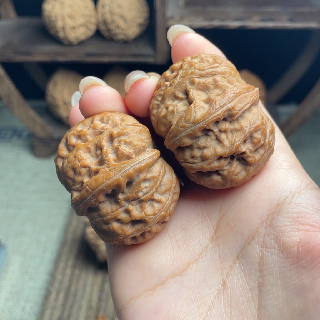 礼***天文玩核桃吊坠元宝42 白茬精配