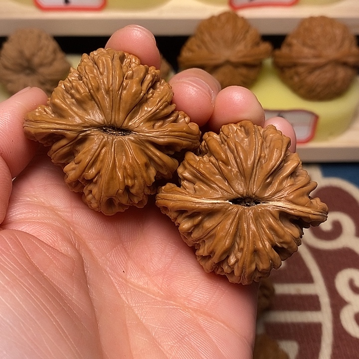 文玩核桃吊坠43平谷楼