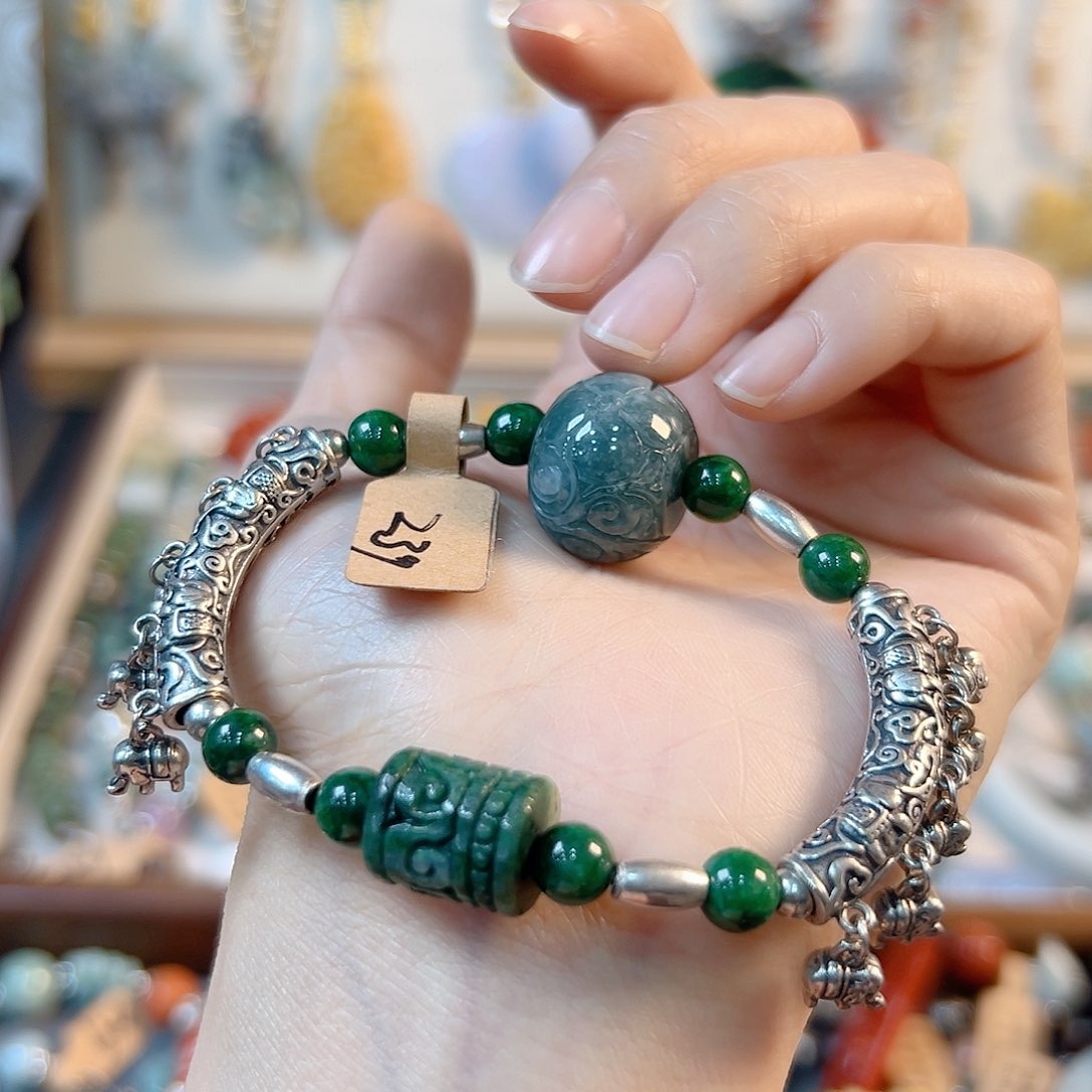 翡翠手链未镶嵌手串