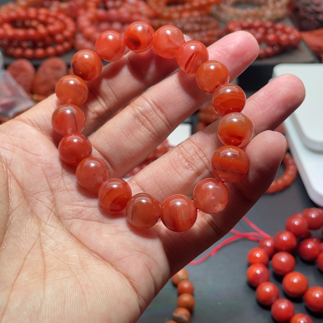 南红玛瑙手链未镶嵌