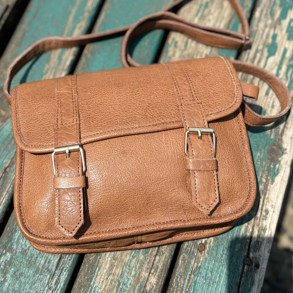 尼泊尔复古风学院风磁扣斜挎包男女同款 不退换 介意勿拍