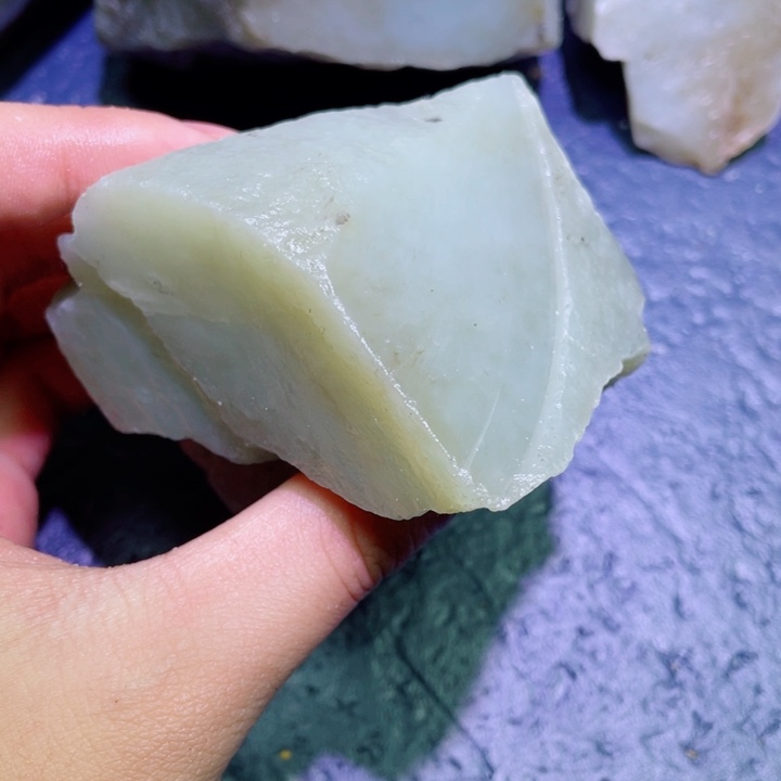 和田玉未镶嵌珠宝半成品