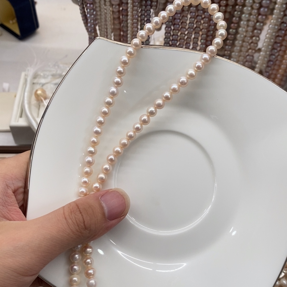 淡水珍珠颈饰合金5.5-6项链微瑕