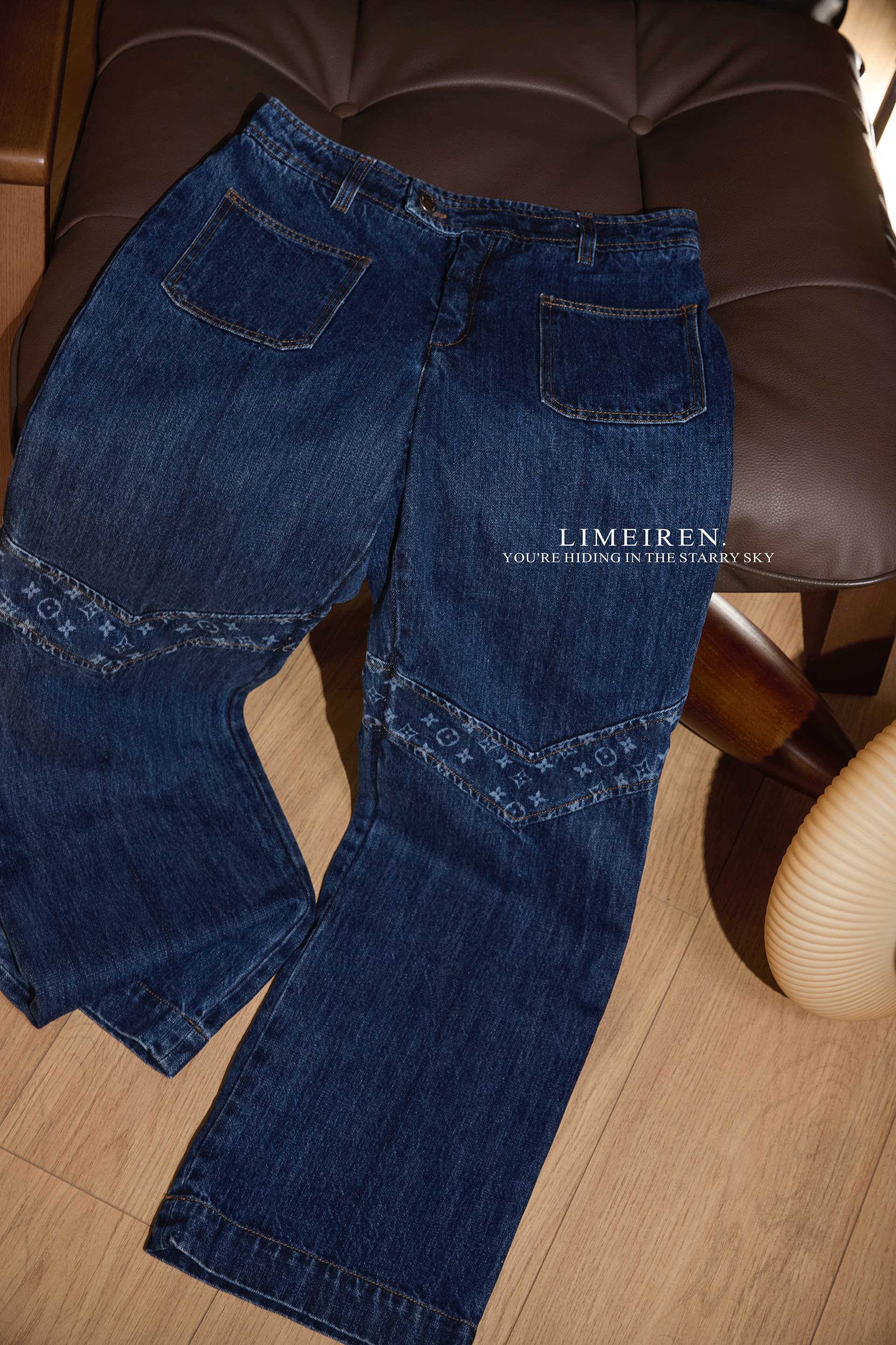  ‘雾屿‘ 高定字母徽标刺绣宽松直筒水洗牛仔裤