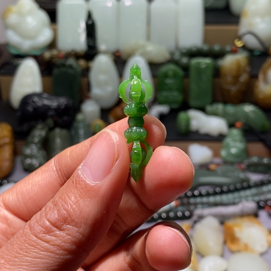 和田玉颈饰未镶嵌菠***^