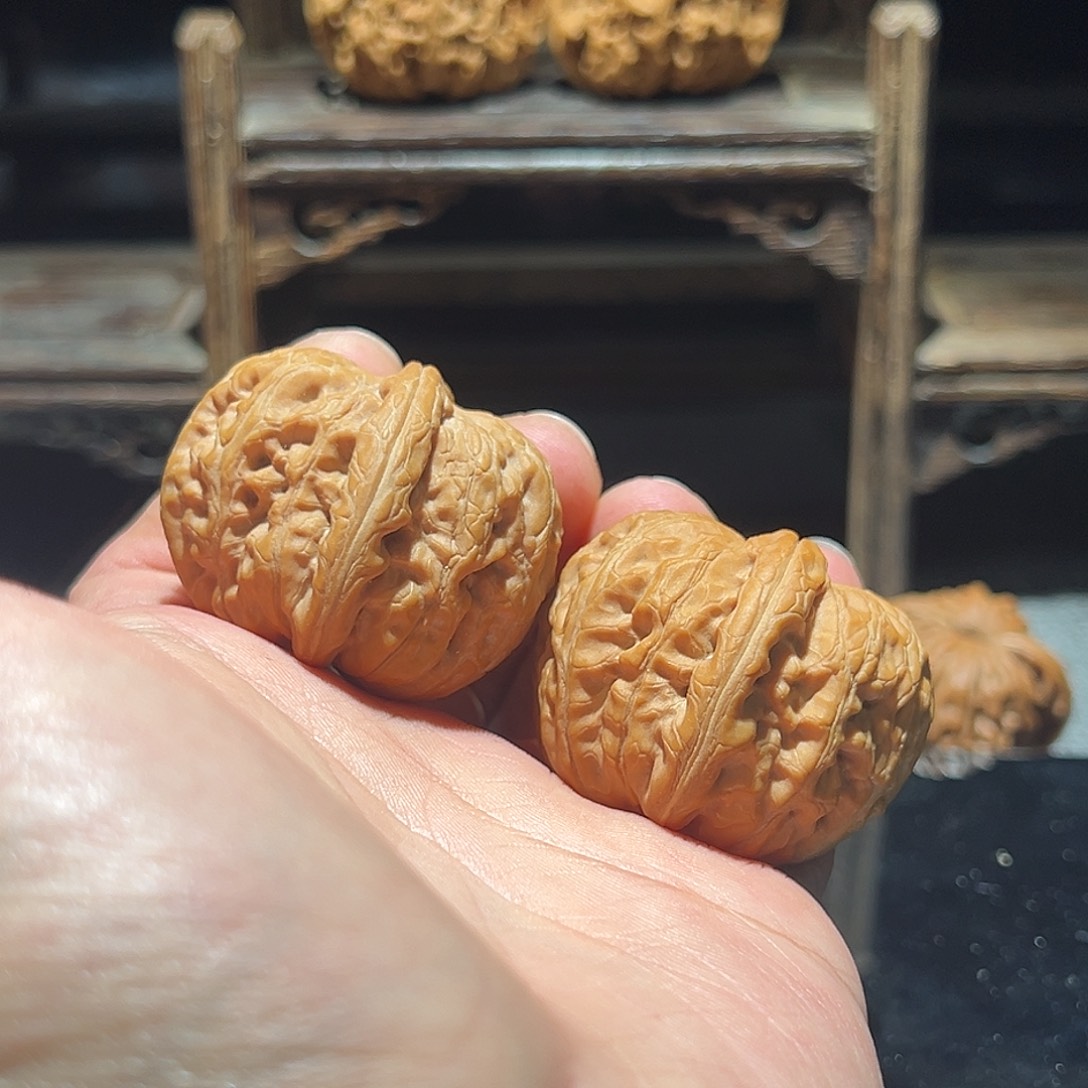 佳***吊坠文玩核桃40元宝