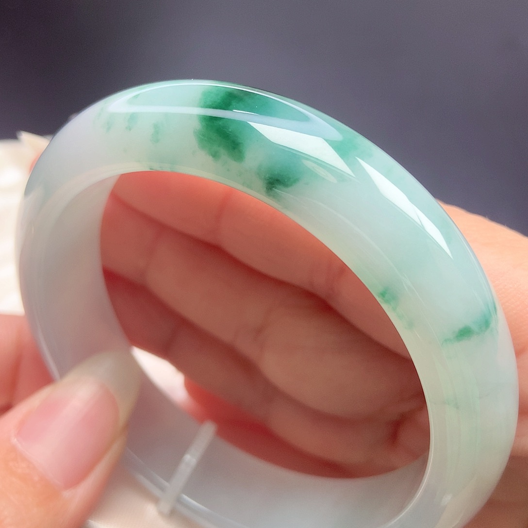 翡翠未镶嵌手镯54圈口