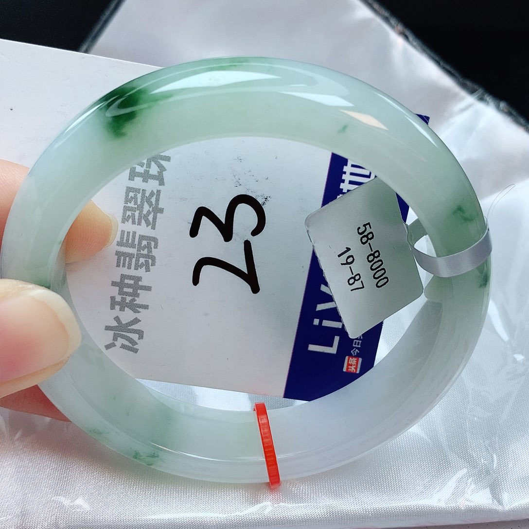 翡翠手镯未镶嵌缅甸天然A货翡翠手镯