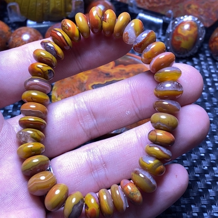 玛瑙/玉髓颈饰未镶嵌