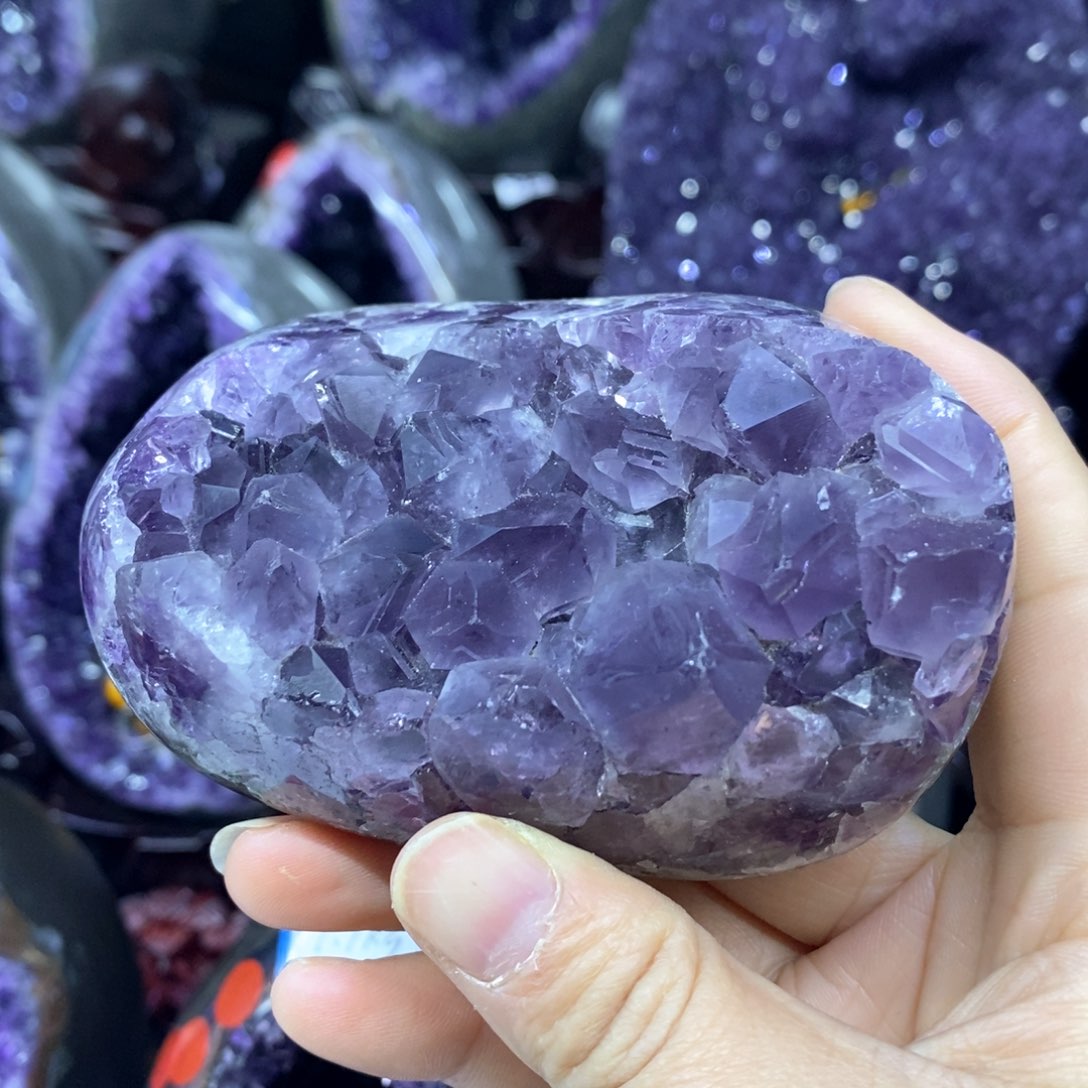 紫晶大型摆件（非配饰）未镶嵌莹